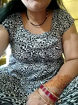 Snapshot of Cuty_siya_143 chatting on March 24, 2026, 7:19 am Cuty siya 143 online show from March 24, 2026, 7:19 am