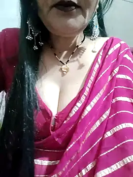 Snapshot of Cuty_siya_143 chatting on October 12, 2025, 6:15 am Cuty siya 143 online show from October 12, 2025, 6:15 am