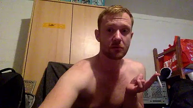 Snapshot of T_R_1992 chatting on June 10, 2026, 7:15 pm T R 1992 online show from June 10, 2026, 7:15 pm