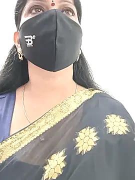 shivani27 online show from September 11, 2025, 2:28 pm