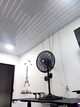 translatina777 online show from November 9, 2025, 9:13 am