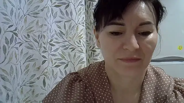 Krystal 82 online show from January 16, 2026, 2:43 pm