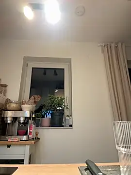 Mrlarox online show from March 23, 2026, 7:25 pm