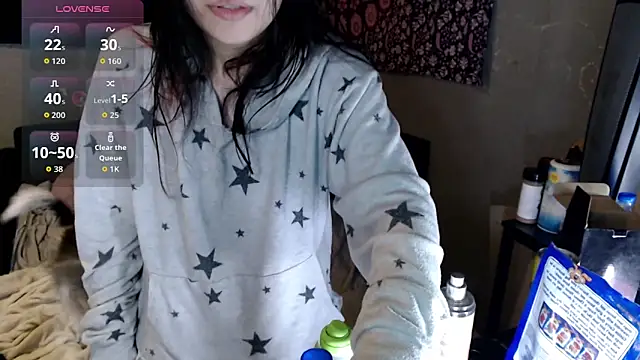 London Ray online show from December 5, 2025, 4:33 am