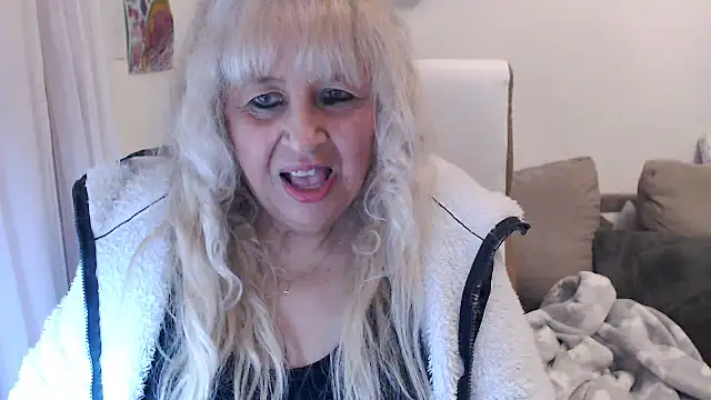 SusiLifeXXX online show from October 30, 2025, 7:11 pm