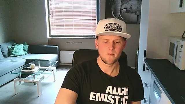 Snapshot of Dartanjanas13 chatting on September 17, 2025, 3:14 pm Dartanjanas13 online show from September 17, 2025, 3:14 pm