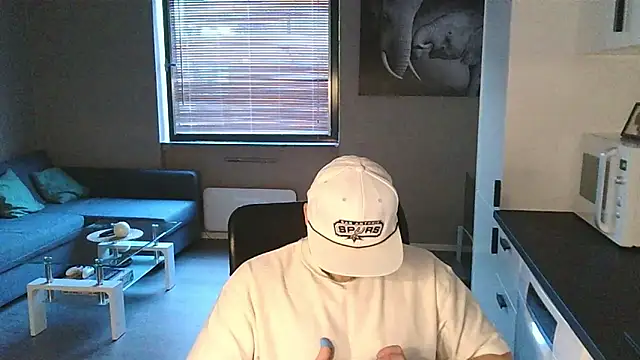 Snapshot of Dartanjanas13 chatting on September 12, 2025, 4:18 pm Dartanjanas13 online show from September 12, 2025, 4:18 pm