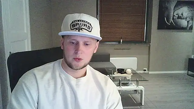 Snapshot of Dartanjanas13 chatting on September 26, 2025, 8:05 pm Dartanjanas13 online show from September 26, 2025, 8:05 pm