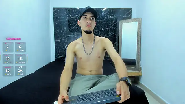 Snapshot of _Axel_09 chatting on September 9, 2025, 3:38 am Axel 09 online show from September 9, 2025, 3:38 am