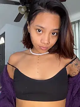 Nia Desire online show from February 10, 2026, 2:27 pm