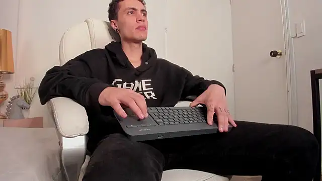 dark sun302 online show from September 11, 2025, 9:59 pm