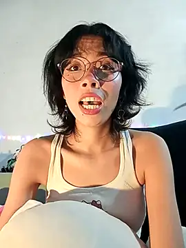 dolliette24 online show from January 18, 2026, 4:27 am