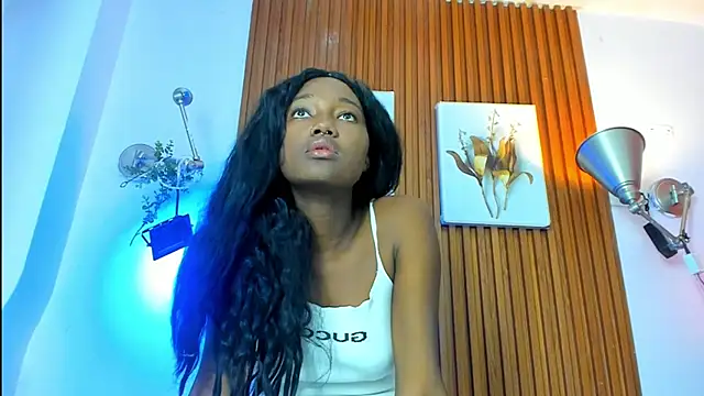 Evaa 18 online show from February 3, 2026, 6:13 pm