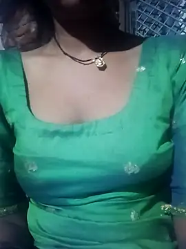 Snapshot of Reeta-rani chatting on November 1, 2025, 11:53 pm Reeta-rani online show from November 1, 2025, 11:53 pm