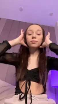 ZoeyNeal online show from April 11, 2026, 2:43 pm