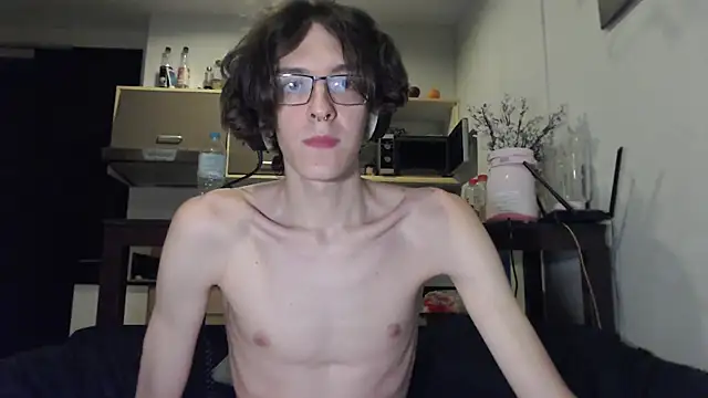 Snapshot of LovesomeCookie chatting on October 5, 2025, 8:21 pm LovesomeCookie online show from October 5, 2025, 8:21 pm