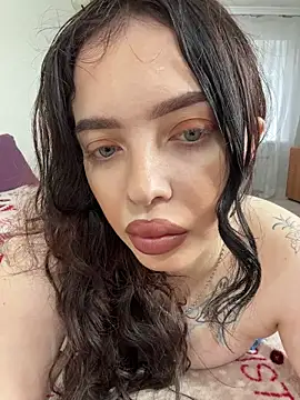 Hannah xBaby online show from November 23, 2025, 9:52 am