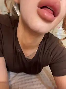 Snapshot of Hannah_xBaby chatting on June 25, 2026, 3:28 pm Hannah xBaby online show from June 25, 2026, 3:28 pm