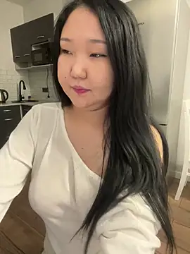 tammy gun online show from December 14, 2025, 2:11 pm