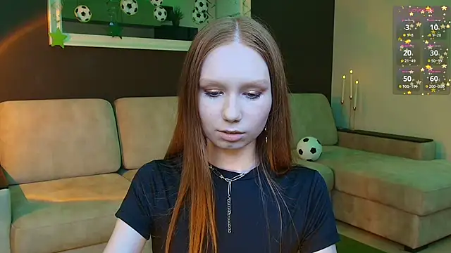 FoxyMira online show from June 22, 2026, 4:59 pm