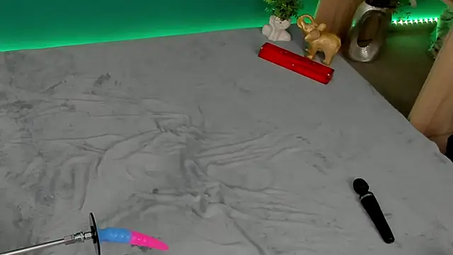 BlazzingASS online show from October 7, 2025, 7:04 pm