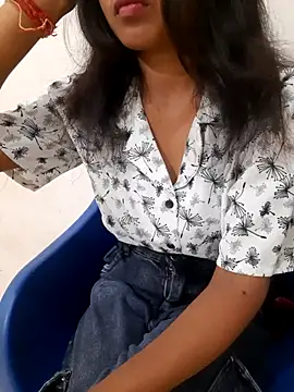 AnkitaDevi online show from May 18, 2026, 3:50 am