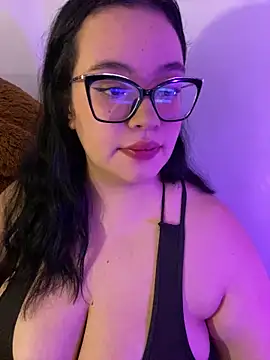 Emily Taylor2 online show from September 14, 2025, 3:40 am