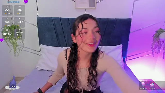 Camilla Miller01 online show from September 17, 2025, 8:00 pm