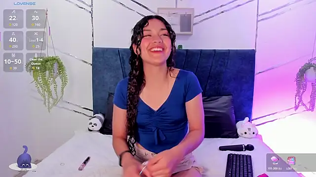 Camilla Miller01 online show from November 12, 2025, 9:18 pm