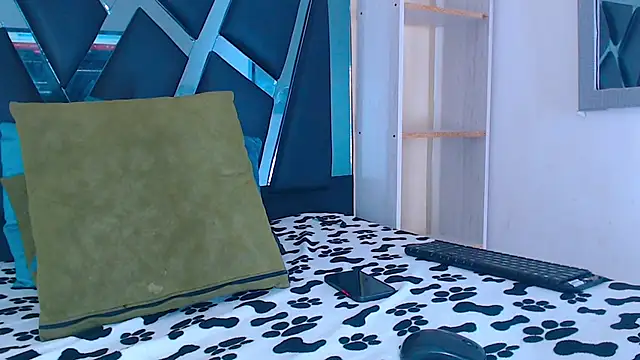 karla sexy21 online show from October 22, 2025, 4:56 am