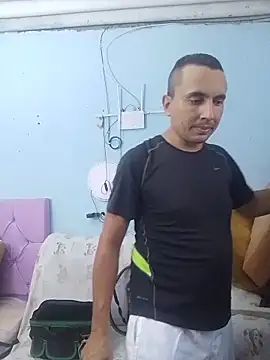 miroqui143 online show from February 2, 2026, 10:31 pm