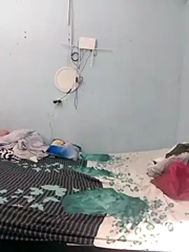 miroqui143 online show from November 2, 2025, 11:43 pm