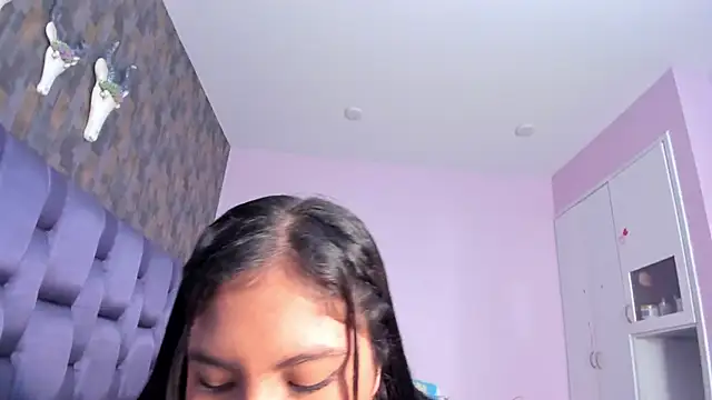 Snapshot of VeraBlazze chatting on September 12, 2025, 12:05 pm VeraBlazze online show from September 12, 2025, 12:05 pm