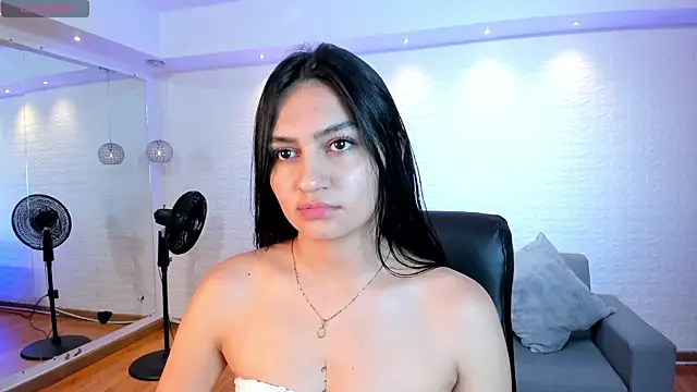 AidaJones online show from November 6, 2025, 12:20 pm