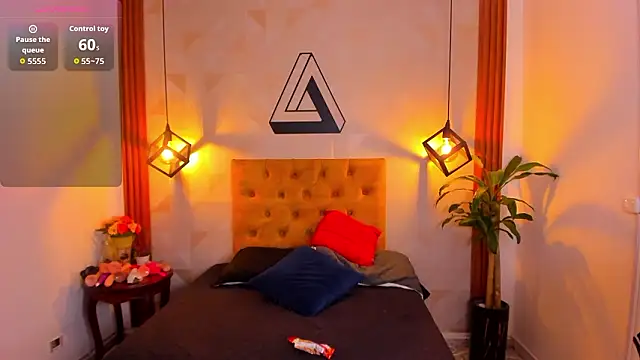 violet sweet19 online show from February 14, 2026, 1:44 pm