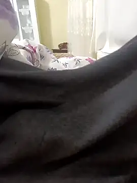 Snapshot of byemre09 chatting on February 16, 2026, 5:44 pm byemre09 online show from February 16, 2026, 5:44 pm