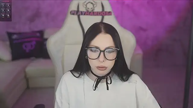 VivianSweet  online show from February 28, 2026, 11:32 am