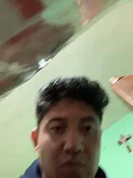 Snapshot of PerraAsquerosa_ chatting on December 14, 2025, 9:37 am PerraAsquerosa online show from December 14, 2025, 9:37 am