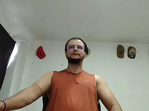 cloudsxxx online show from March 4, 2026, 1:30 pm