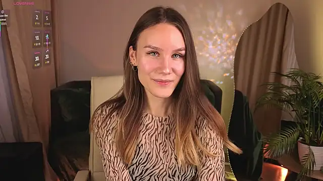 Snapshot of _Clare_Florence_ chatting on October 2, 2025, 1:47 pm  Clare Florence  online show from October 2, 2025, 1:47 pm