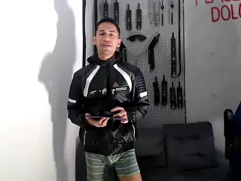 dylan apol0 online show from September 15, 2025, 3:29 am