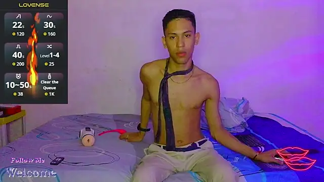 dylan apol0 online show from April 17, 2026, 12:35 am