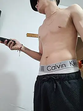 Ethanho0t online show from November 1, 2025, 2:22 pm