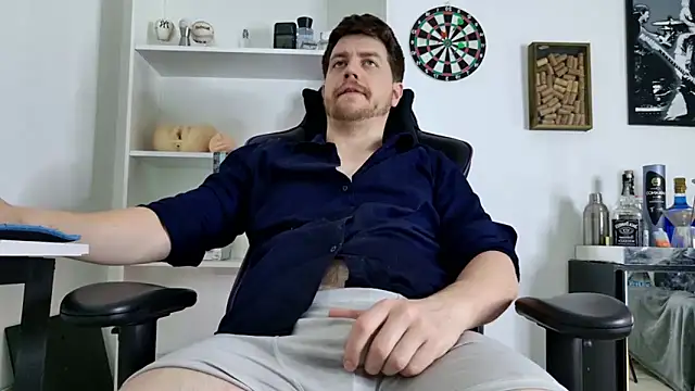 aaron nvk online show from November 11, 2025, 8:58 pm