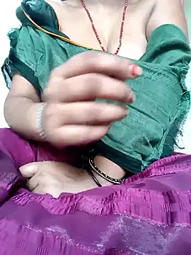 Snapshot of Falguni_Desai chatting on May 15, 2026, 1:36 am Falguni Desai online show from May 15, 2026, 1:36 am