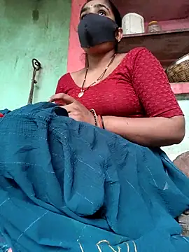 Snapshot of Falguni_Desai chatting on November 27, 2025, 2:34 am Falguni Desai online show from November 27, 2025, 2:34 am