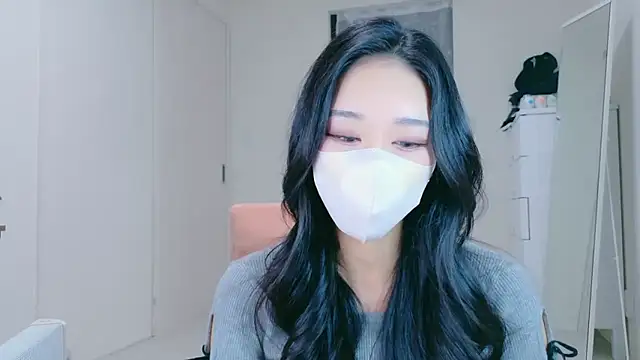 ramuchan desu online show from December 17, 2025, 12:04 am