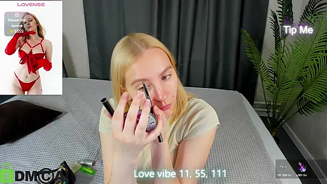 Anna Chelsea online show from November 12, 2025, 11:52 pm