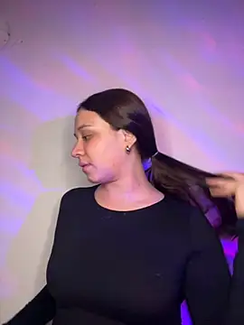 Snapshot of HinataArai chatting on October 27, 2025, 8:21 pm HinataArai online show from October 27, 2025, 8:21 pm