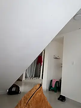 Demy Rhoades online show from October 3, 2025, 2:07 pm